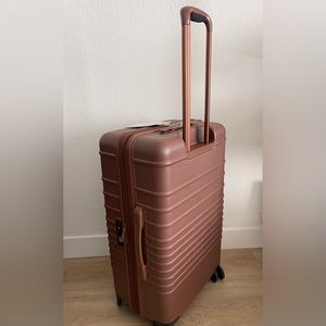 BÉIS The 26" Check-In Roller in Maple